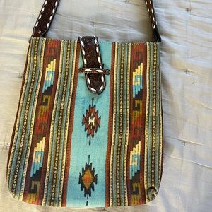 Western crossbody